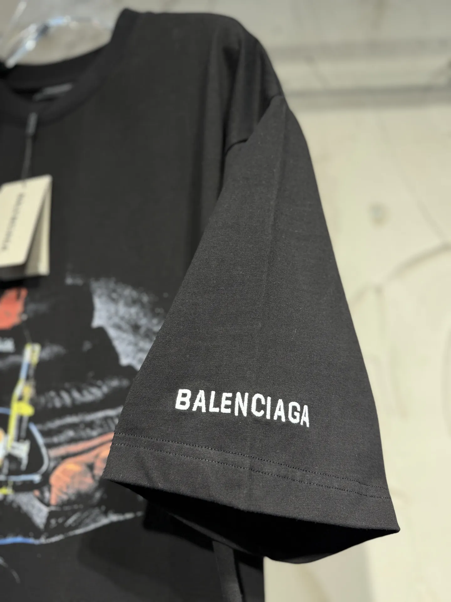 Balenciaga 26SS 刺绣 纯棉 短袖T恤 街头休闲款