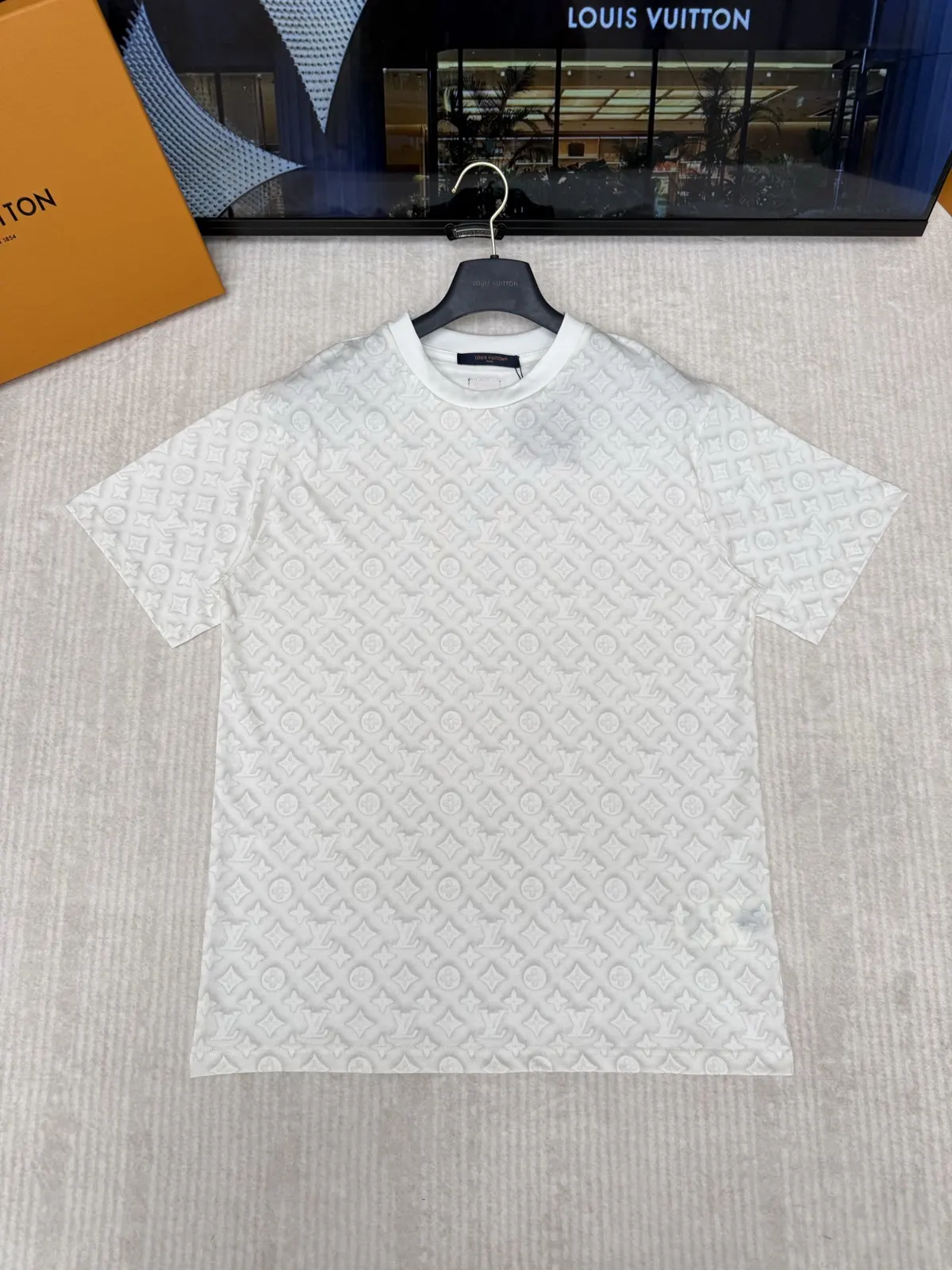 LV 白色 T恤 | ORBUYBAG 嵐奢包