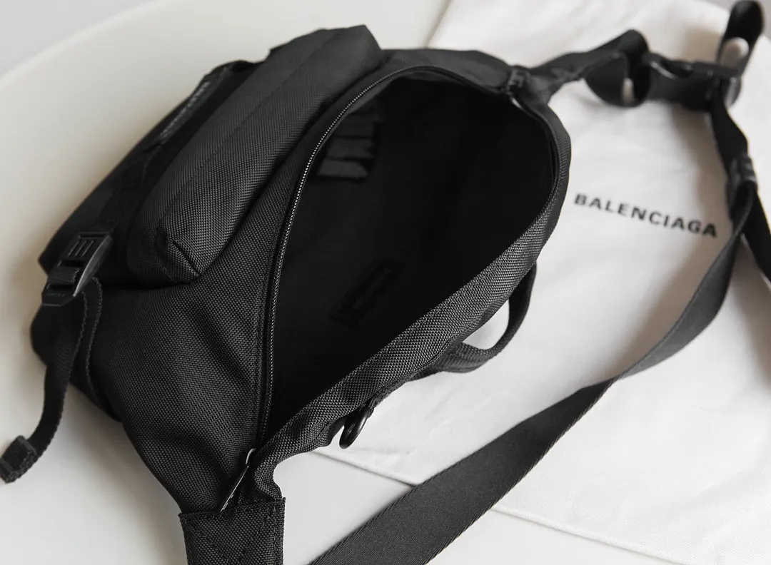 Balenciaga 尼龙 腰包 休闲腰包款