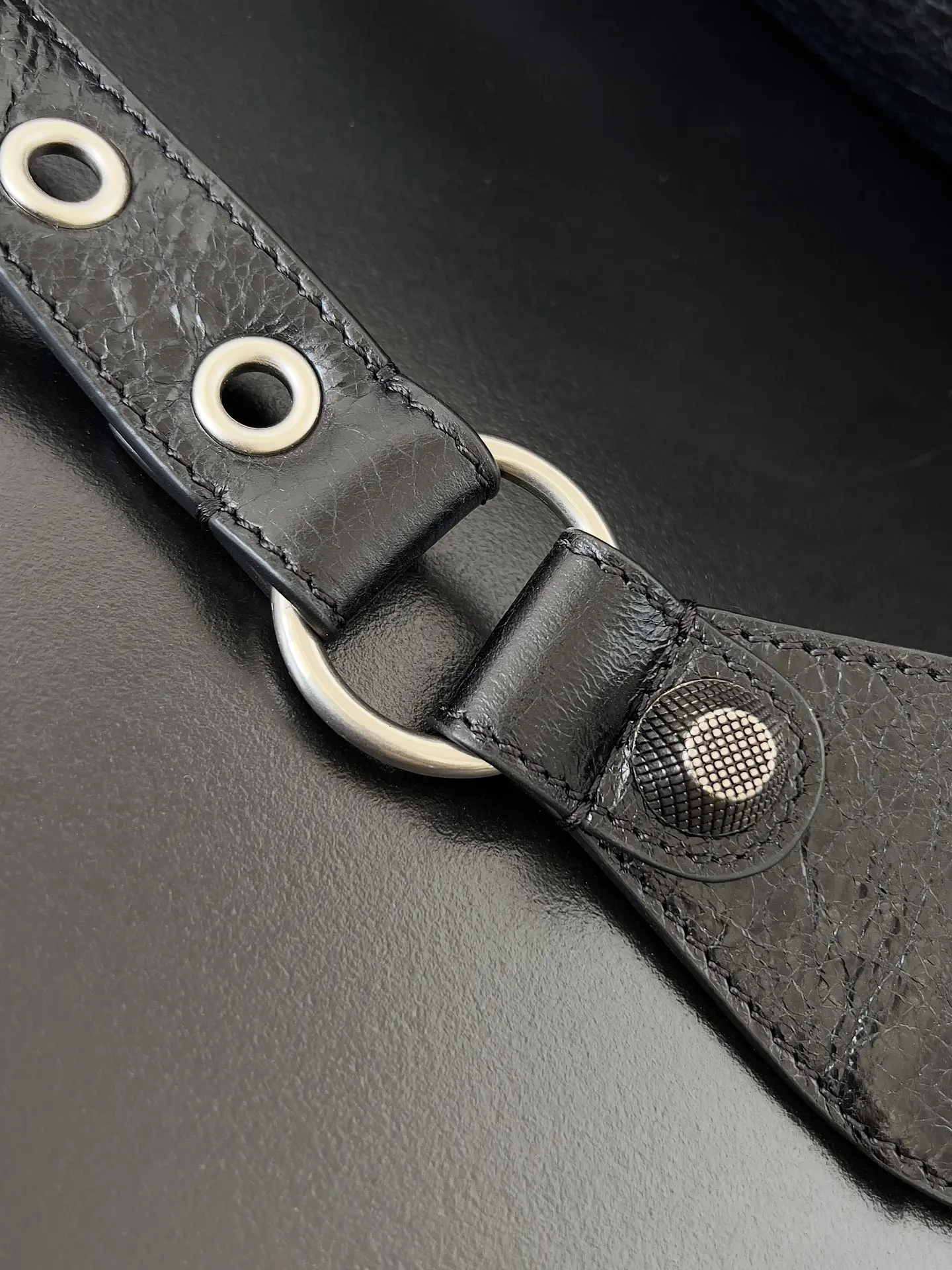 Balenciaga 羊皮 双肩包 实用双肩款