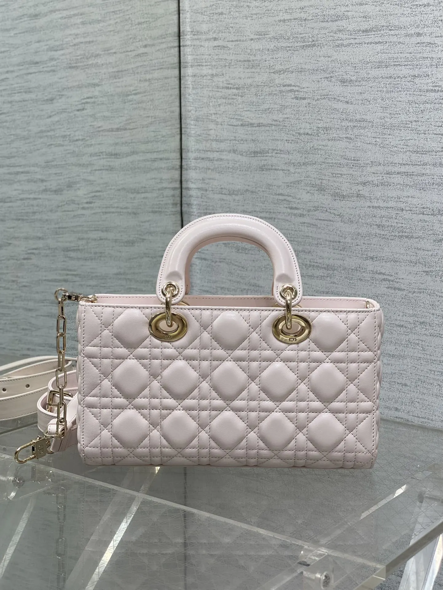 Dior 羊皮 进口 羊皮横款戴妃包冰川蓝 joy强势 手提包 通勤手提款