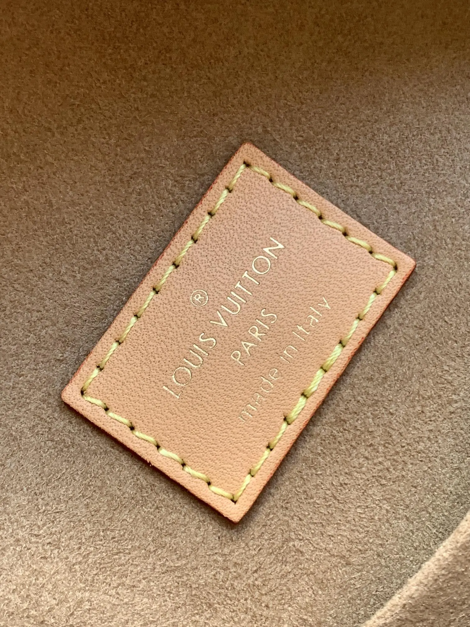 Louis Vuitton M45647 Crossbody Bag
