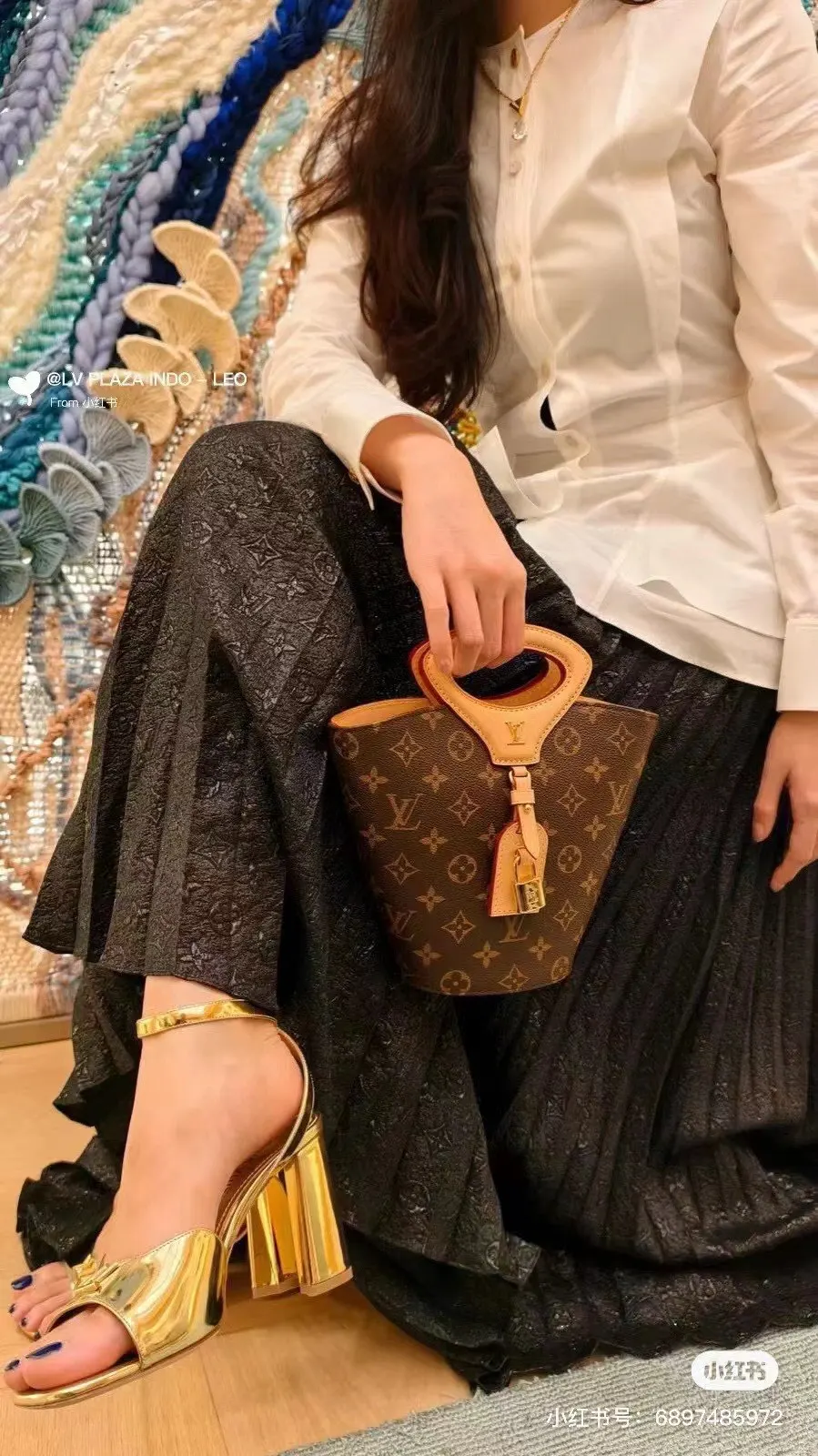 LV 經典老花幾何手提包(數字8) LV 經典老花幾何手提包(數字8)