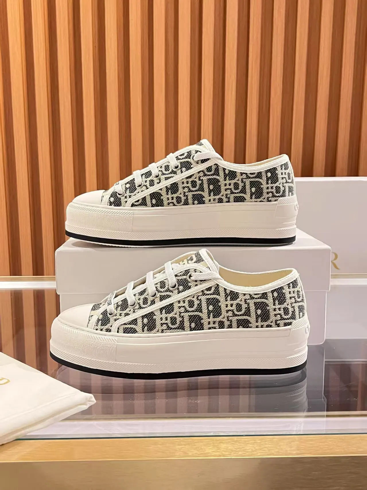 Dior 运动鞋