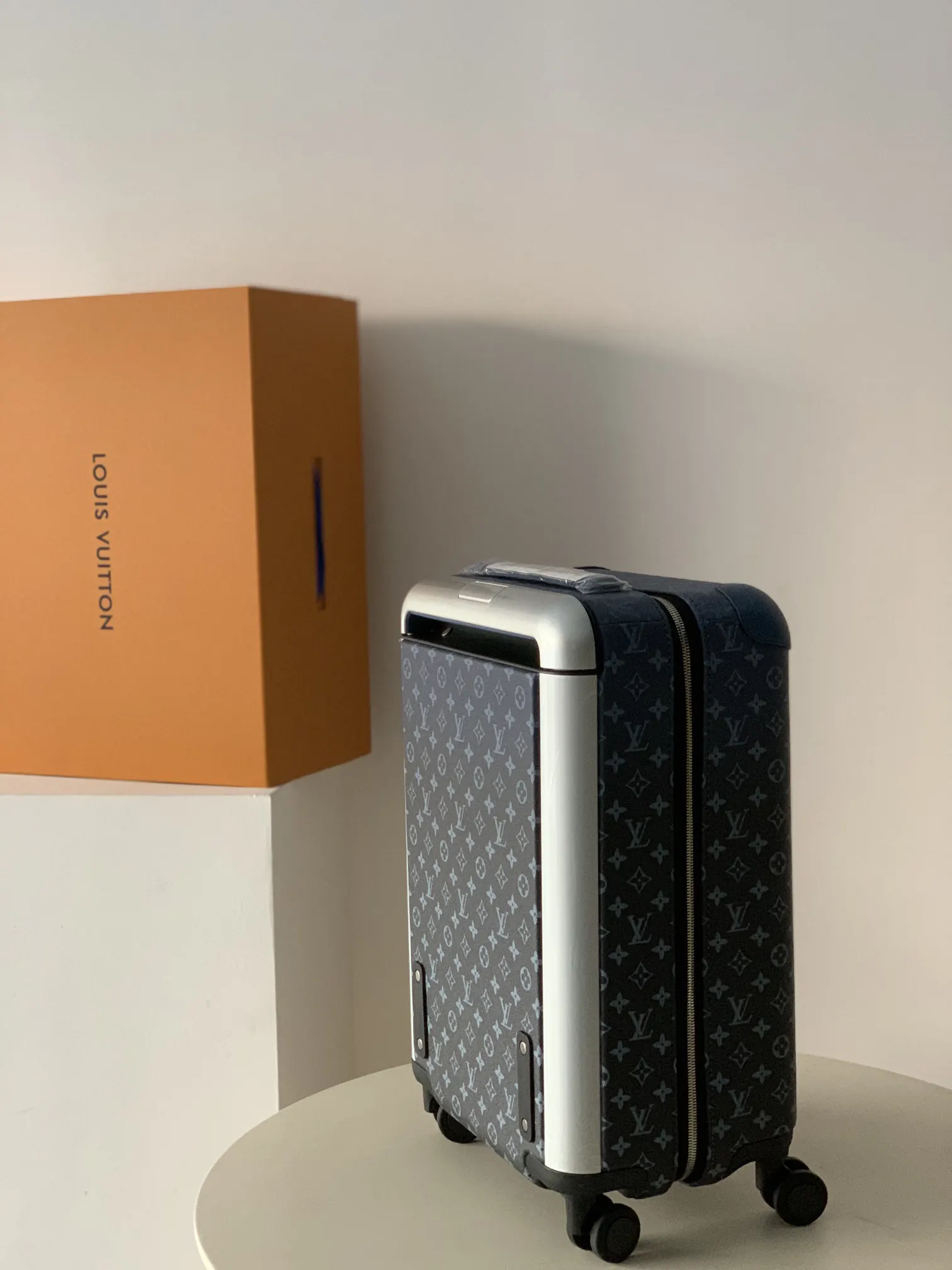HORIZON 四轮拉杆箱 5厘米 邂逅奢华四轮拉 行李箱 旅行拉杆款 輕便出行款