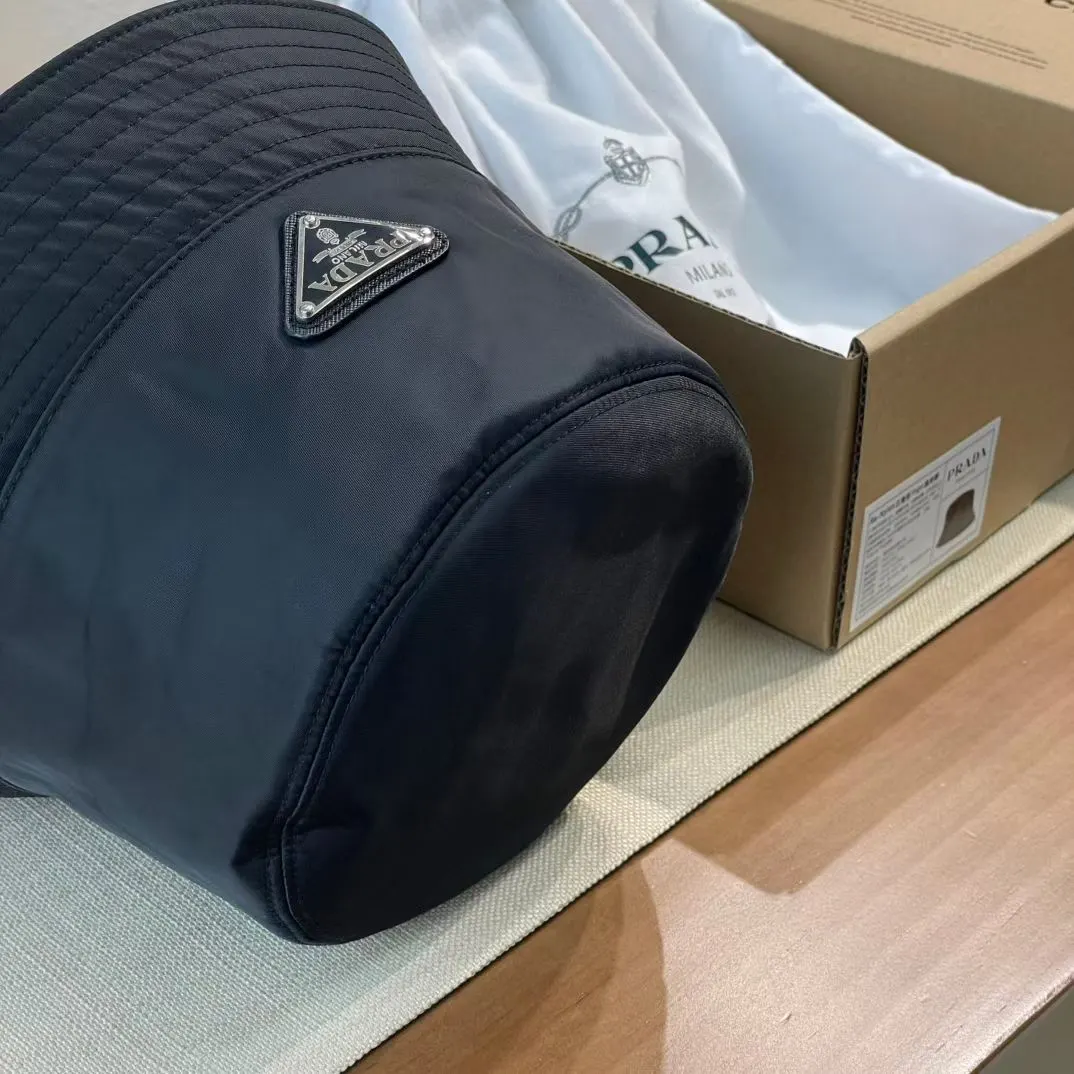 Prada Re-Nylon 尼龙 Logo 帽子 精致搭配