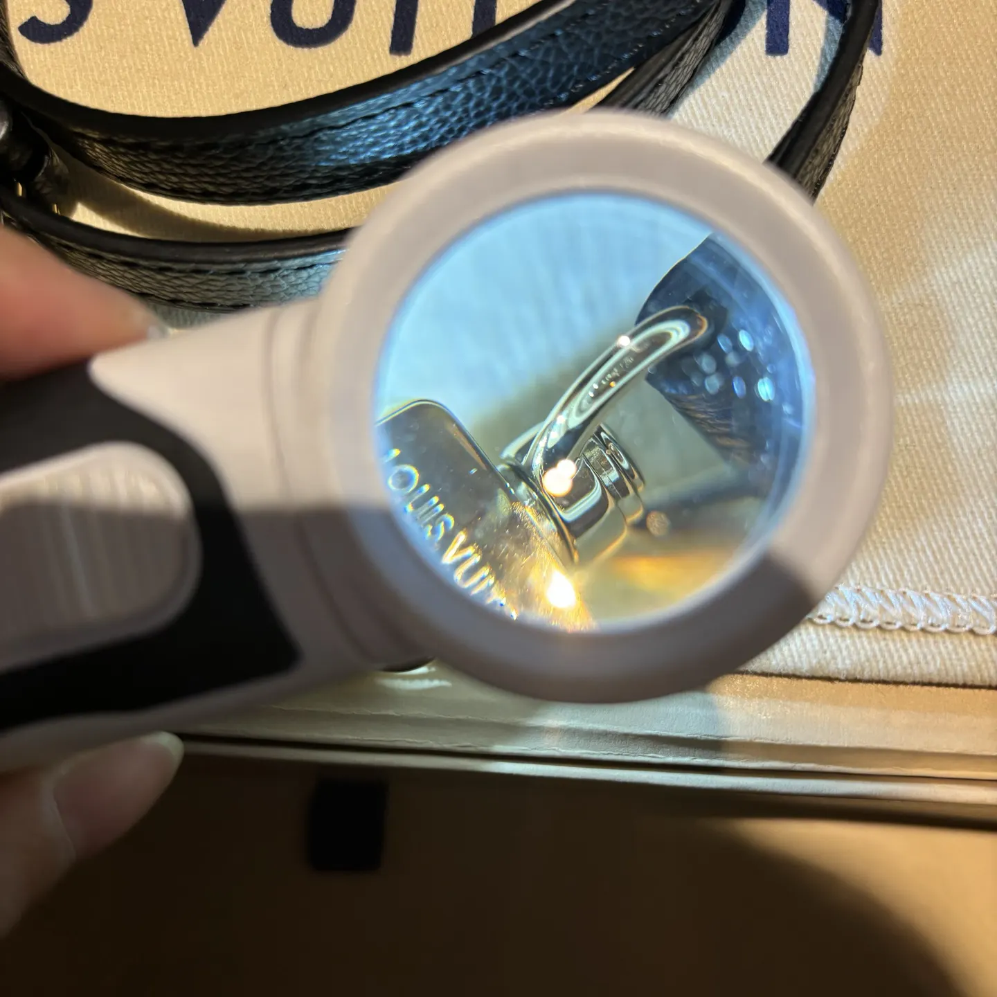 客户定制的渠道尾单货 多做的数量 库存已经稳定了 放 水桶包 休闲水桶款