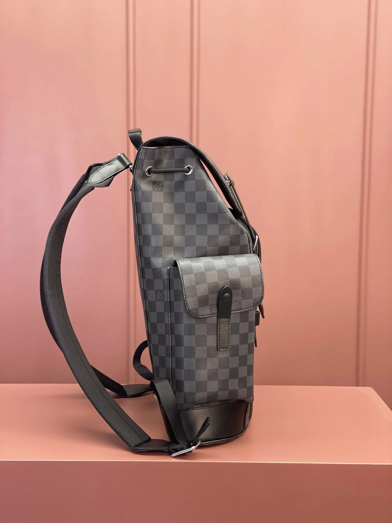 Christopher 中号雙肩包 实用雙肩款