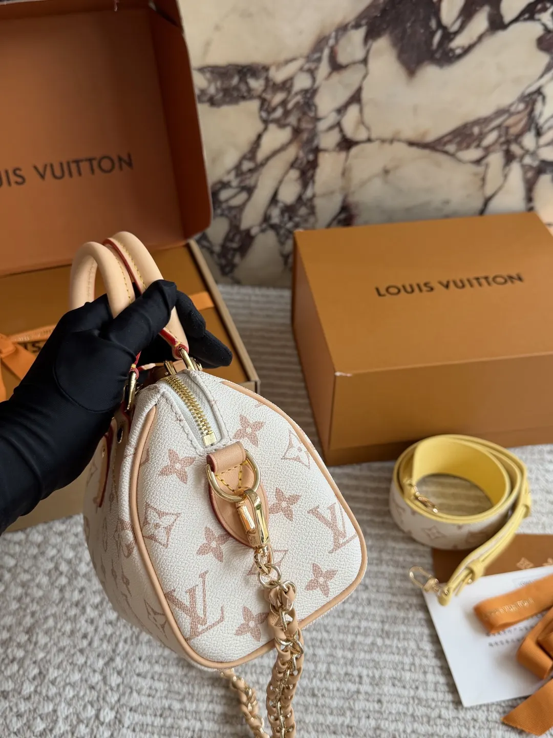 LV Speedy 枕头包 小枕头包 密封 对NANO 旅行包 大容量旅行款