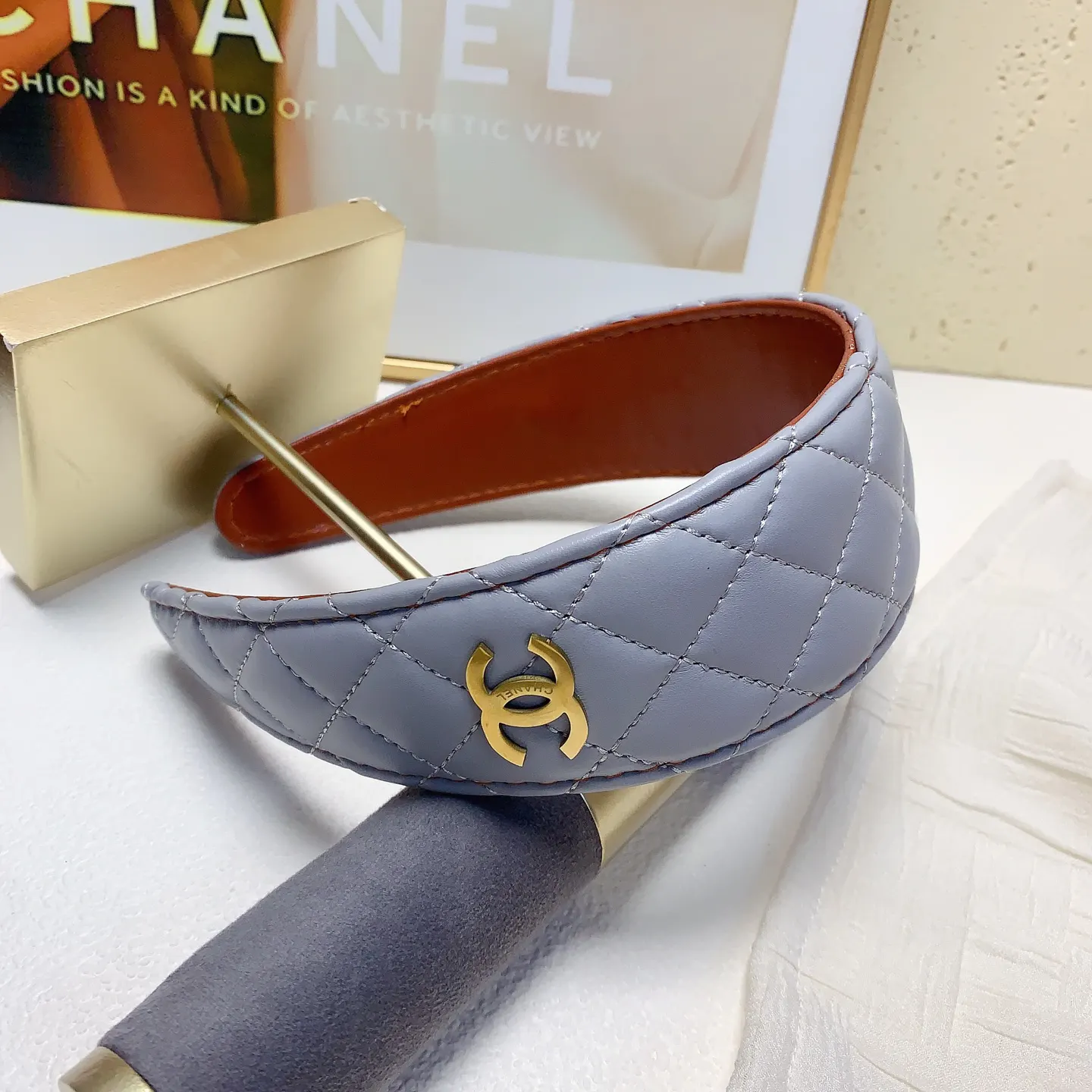 Chanel 皮革 发饰