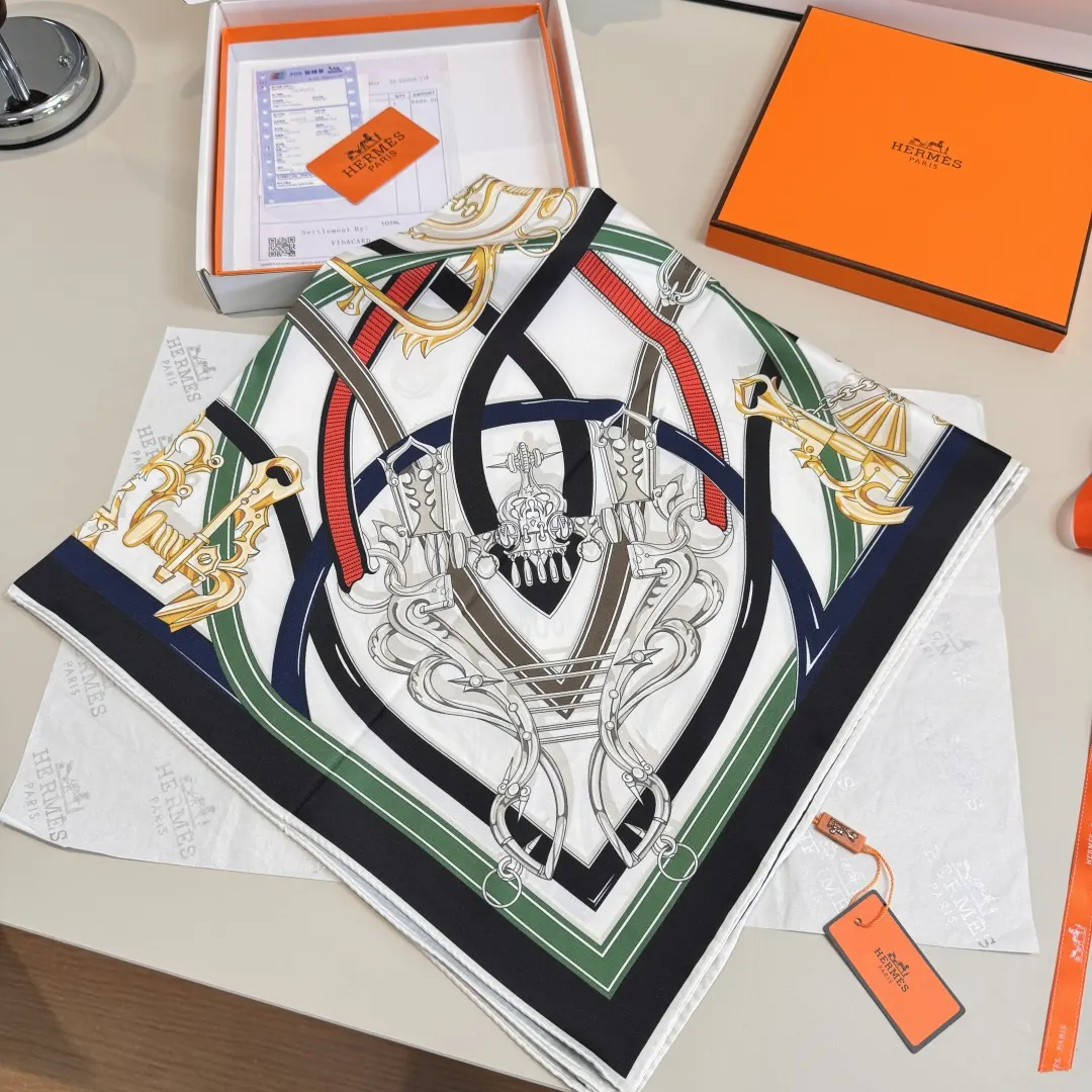 Hermès 丝巾 精致配饰