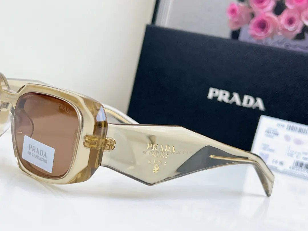Prada SPR17W 太阳眼镜 時尚遮阳 太陽鏡