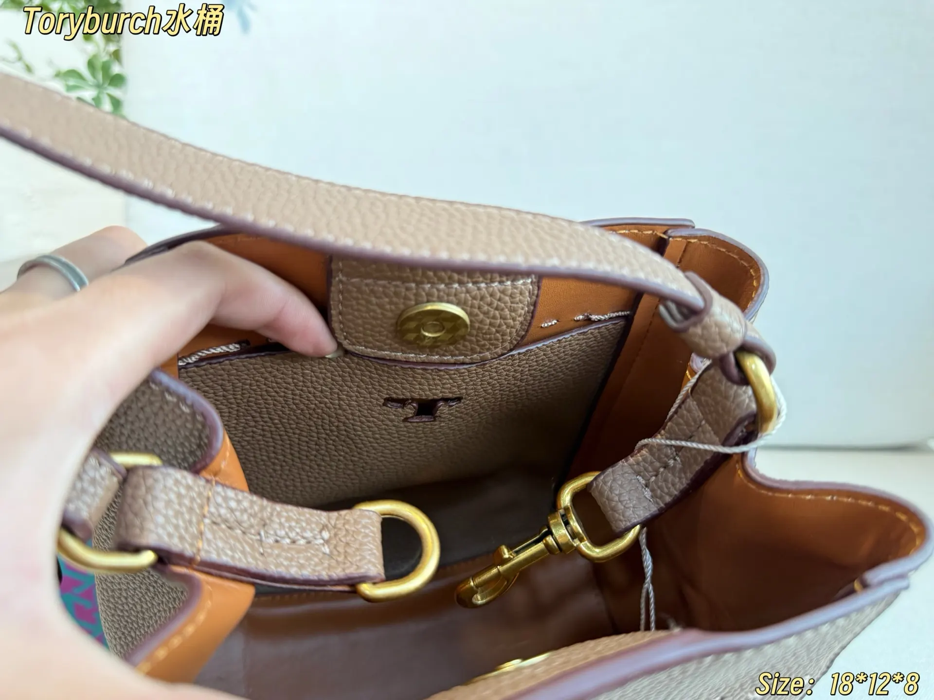 ToryBurch变形水桶McGraw越来 水桶包 休閒水桶款