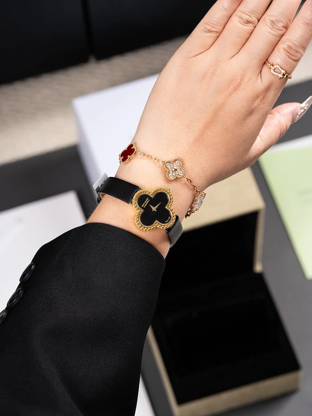 Van Cleef 批 盒 市场 VCA厂 手錶 經典腕表款