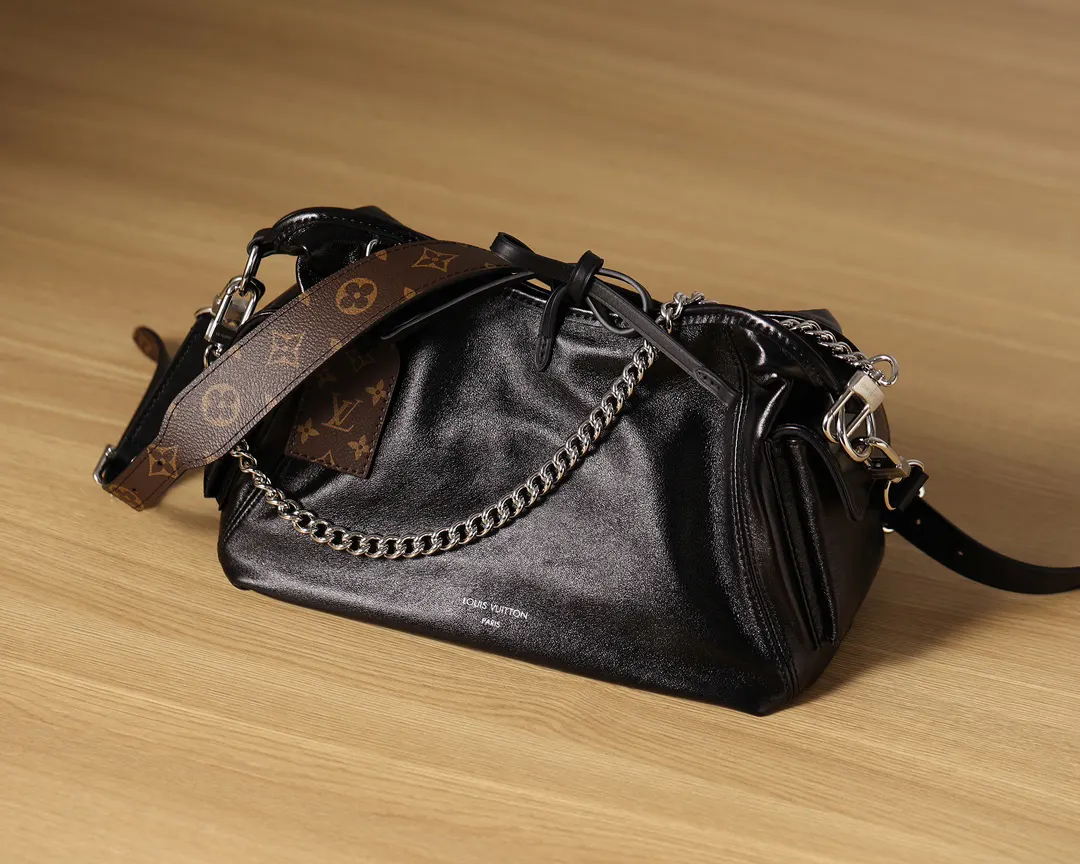 CarryAll 牛皮 链条包 精致链条款
