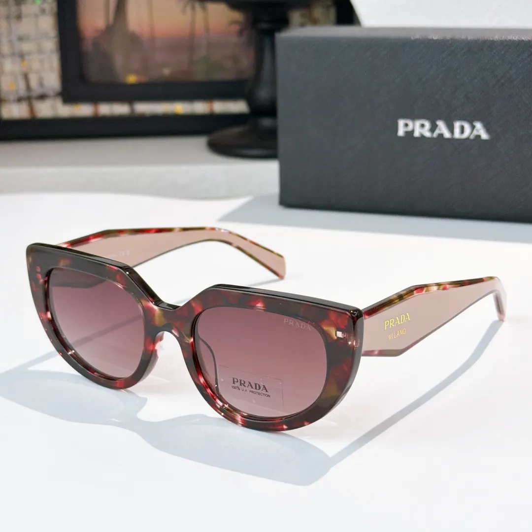 PRADA PR D02SF 太阳眼镜 时尚遮阳款