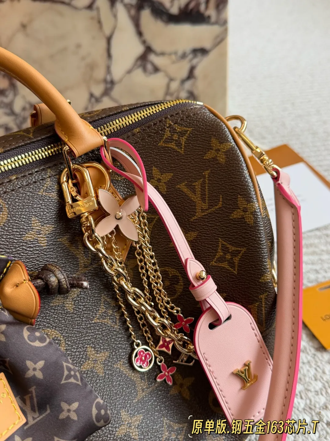 LV Speedy 老花 牛皮 斜挎包 轻便斜挎款