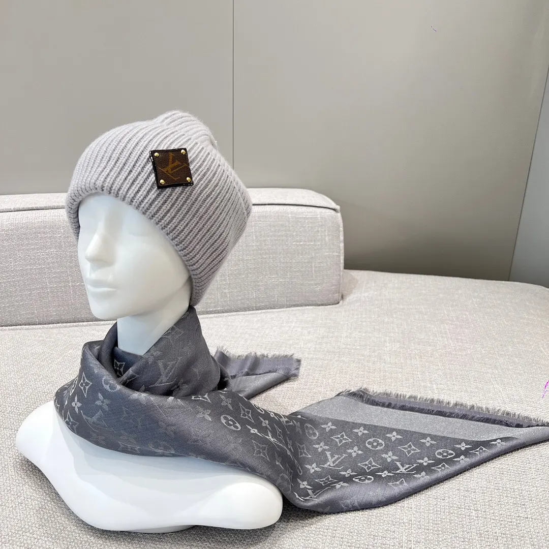 Louis Vuitton Gray Scarf
