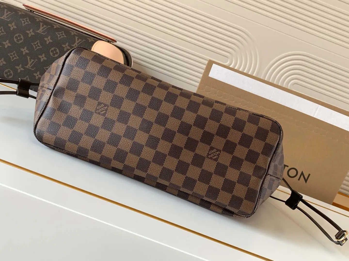 Neverfull 牛皮 托特包 大容量托特款