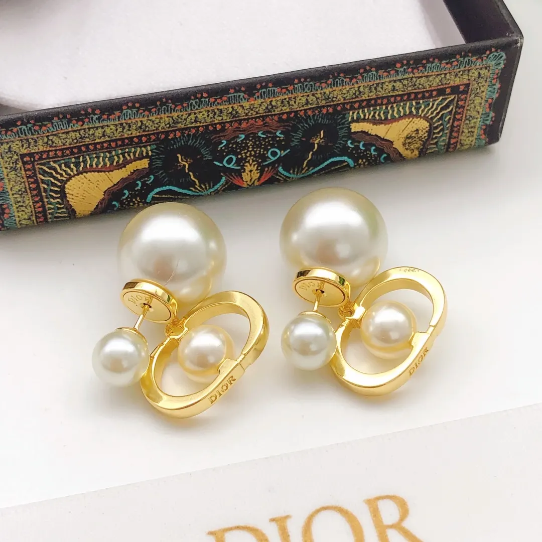 Dior Pearl Earrings Gold