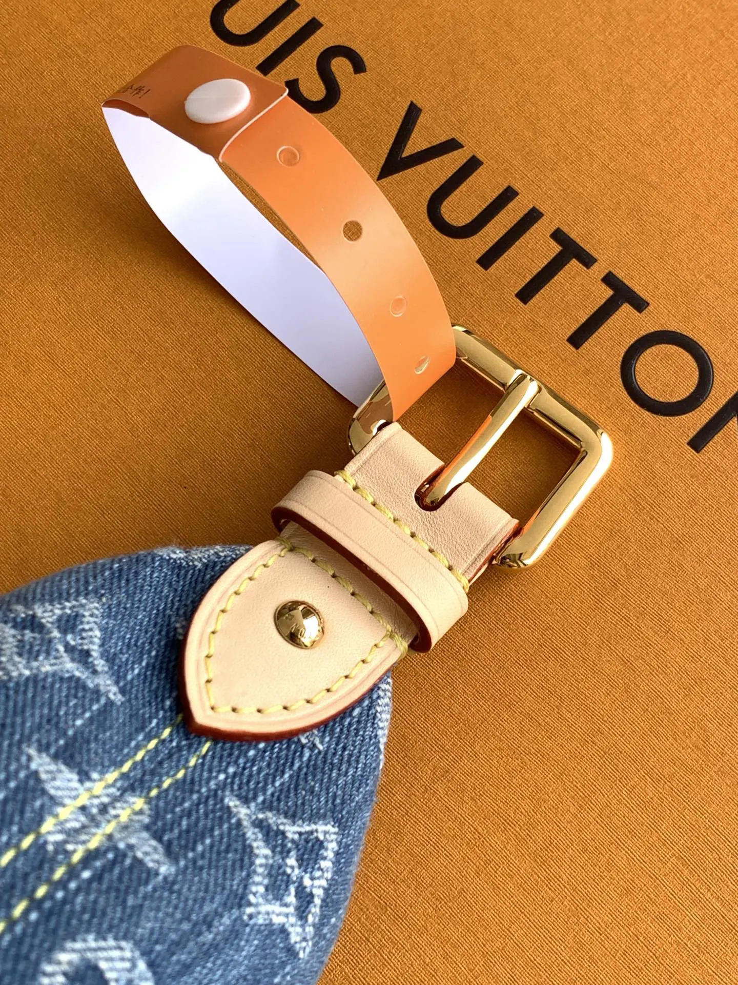 牛仔 牛仔布 HILLS POCHETTE 手拿包 精致手拿款(數字9) 牛仔 牛仔布 HILLS POCHETTE 手拿包 精致手拿款(數字9)