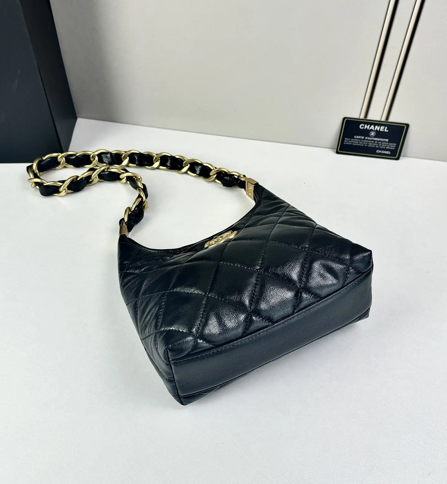 Chanel Hobo Shoulder Bag Vintage Image 9 Chanel Hobo Shoulder Bag Vintage Image 9