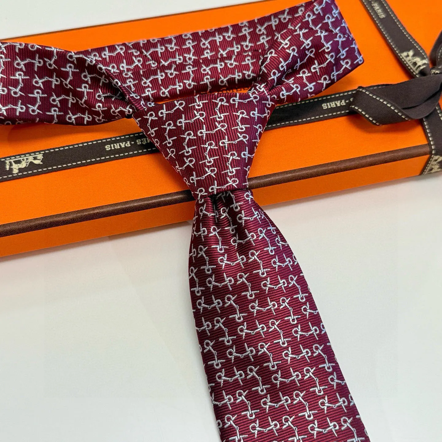 Hermès 领带 精致配饰