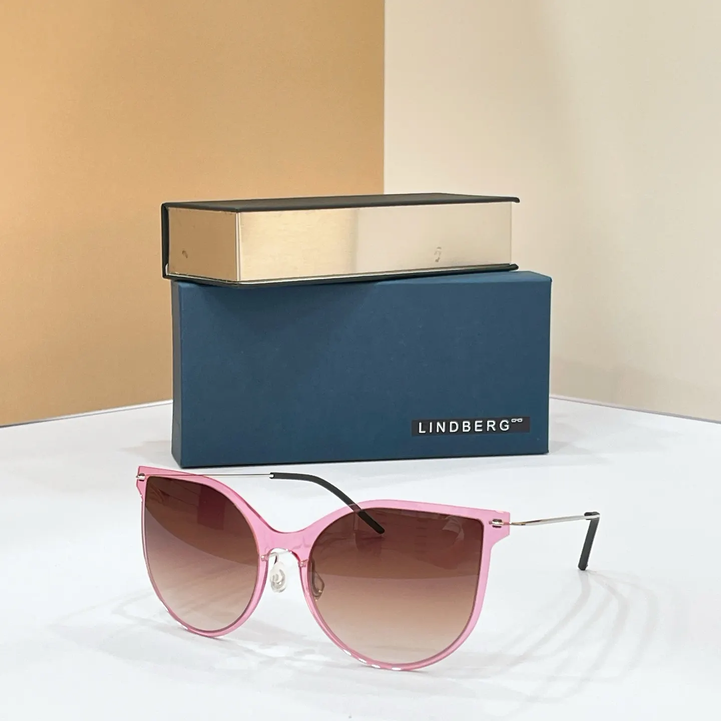 PRADA PR D07S 太阳眼镜 时尚遮阳款