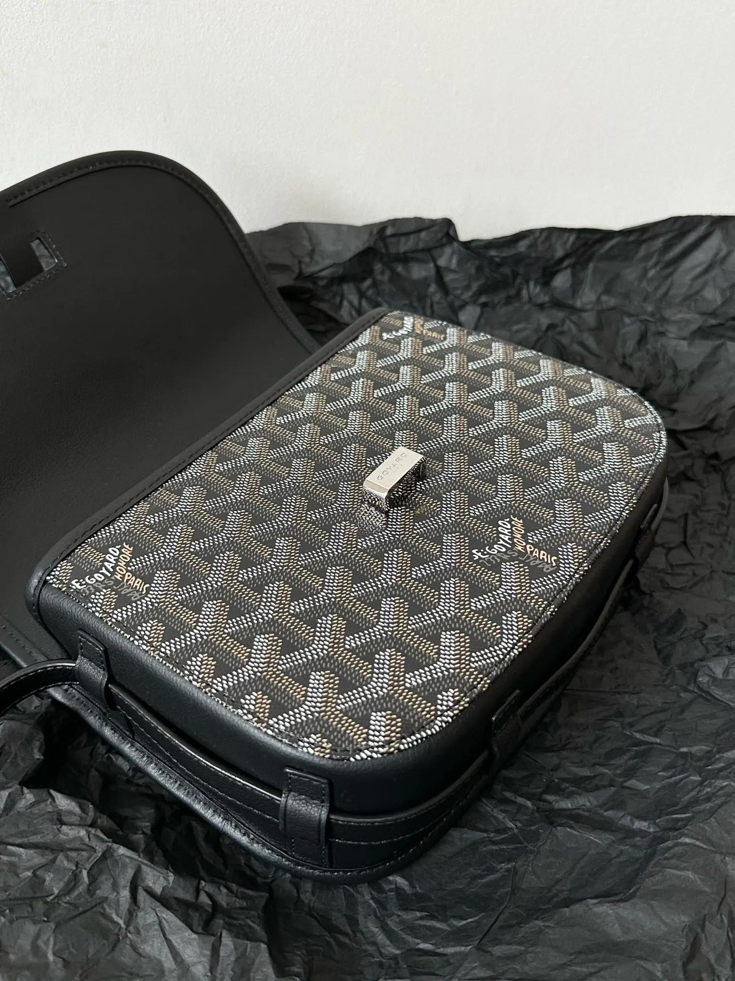 Goyard 黑色 斜挎包 轻便斜挎款