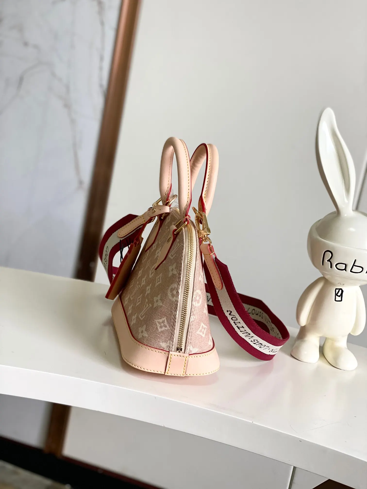 Louis Vuitton Alma 皮革 手提包
