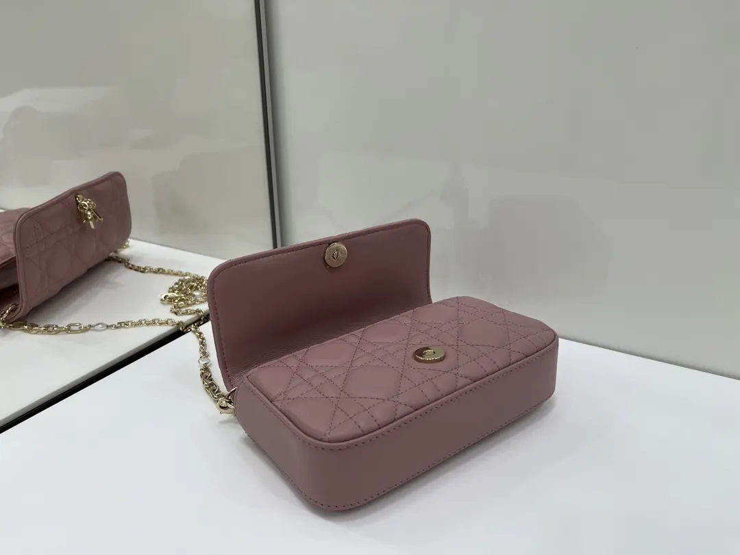 Dior Chain Bag Image 7 Dior Chain Bag Image 7