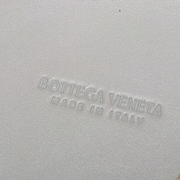Bottega Veneta 棕色 链条包 精致链条款