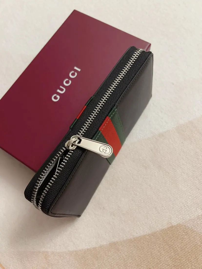 Gucci GG Supreme 黑色 Monogram 錢包