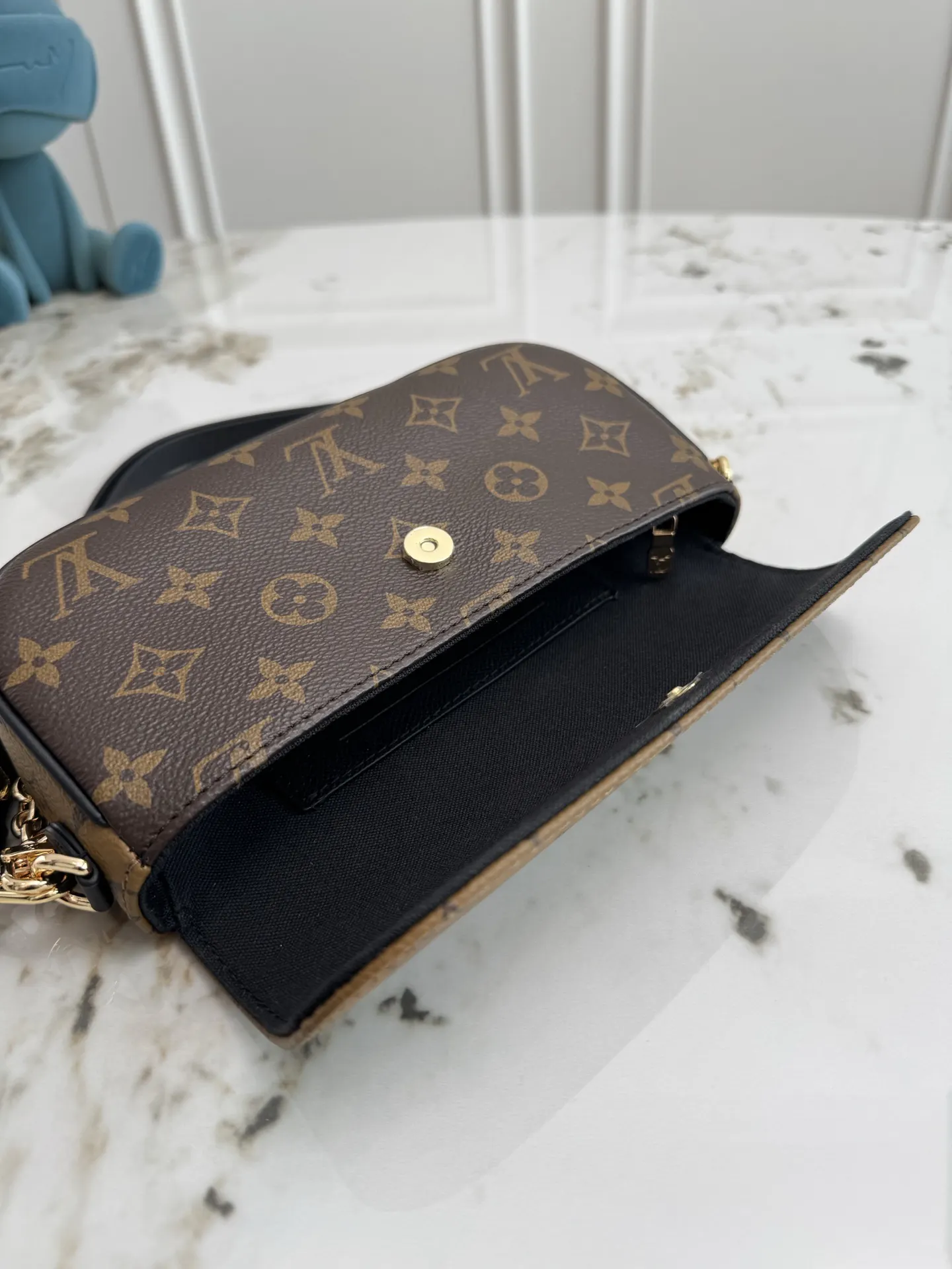 Louis Vuitton M26587 棕色 Monogram 链条包