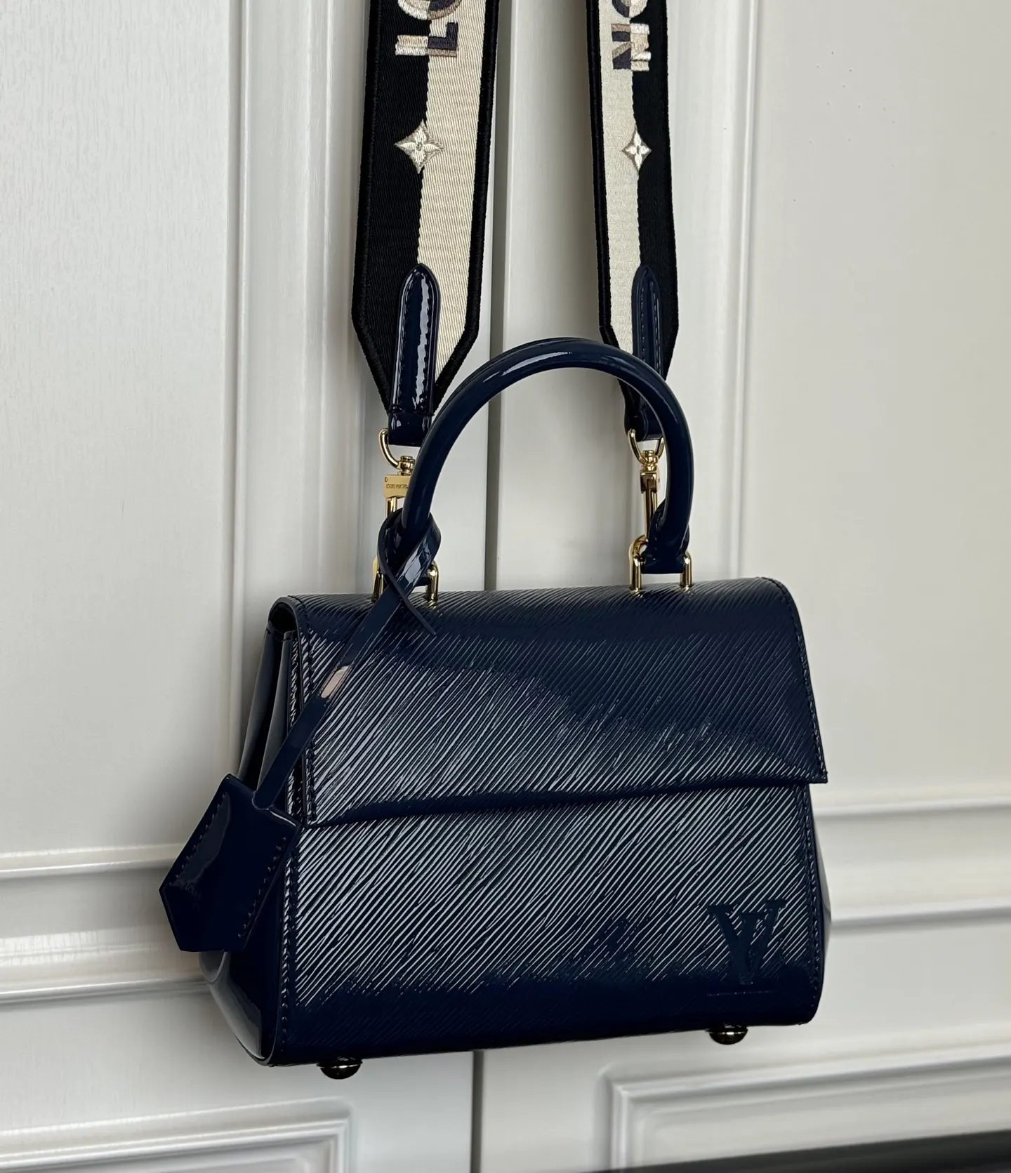 LV blue, handbag Image 9 LV blue, handbag Image 9
