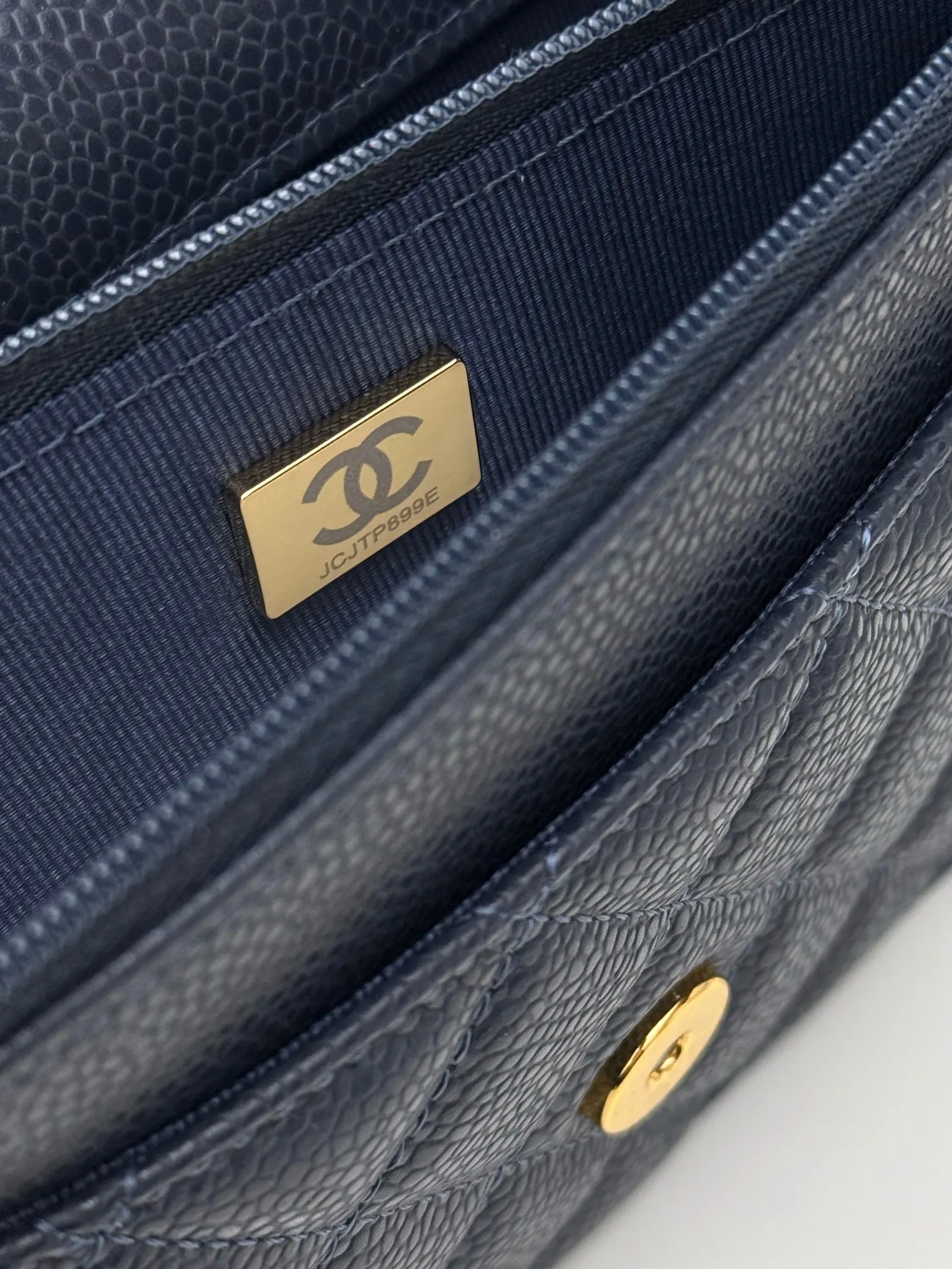 CHANEL 小牛皮 链条包 精致链条款