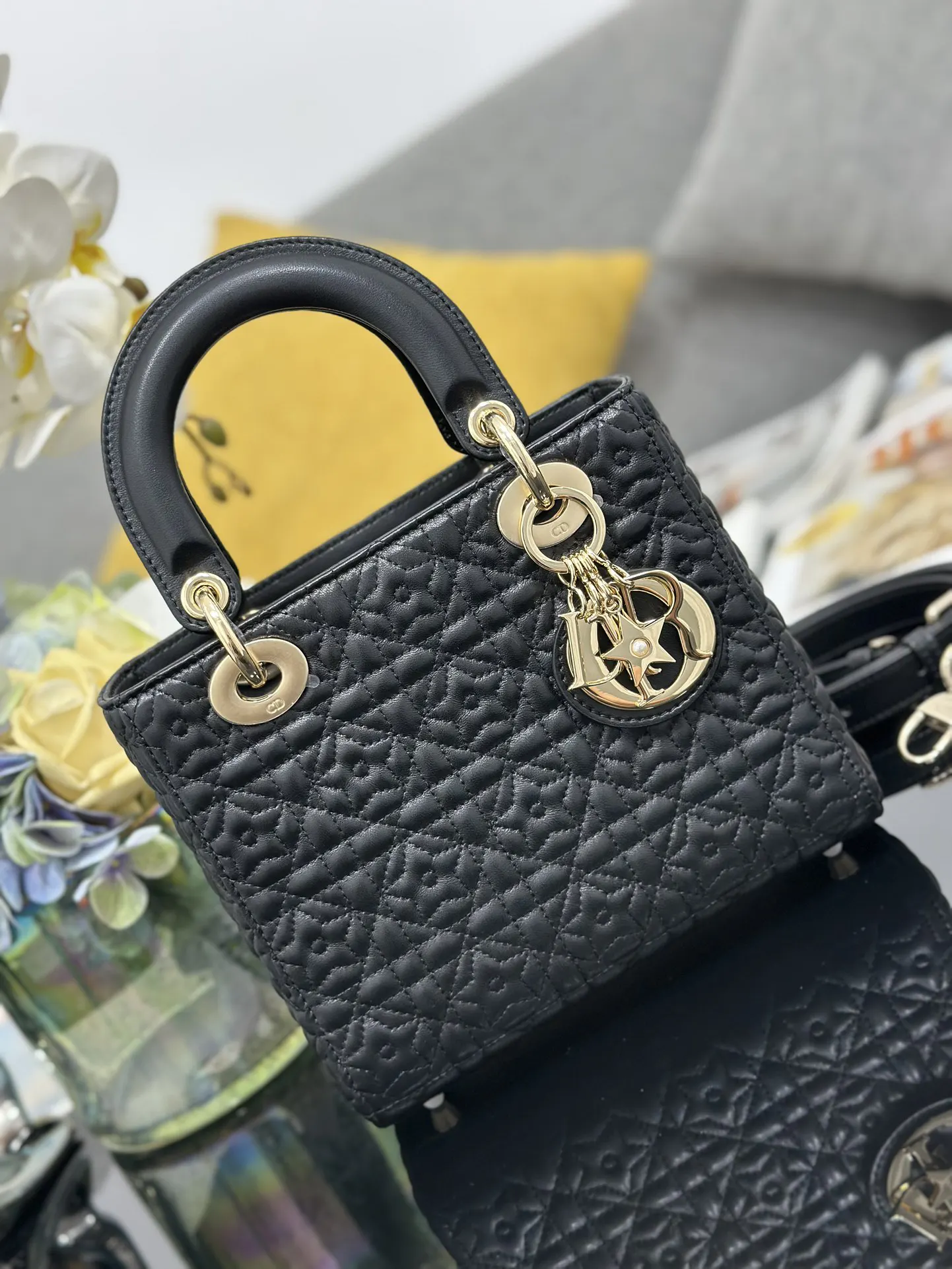 Dior Lady Dior Lady 黑色羊皮手袋 手提斜挎 复古