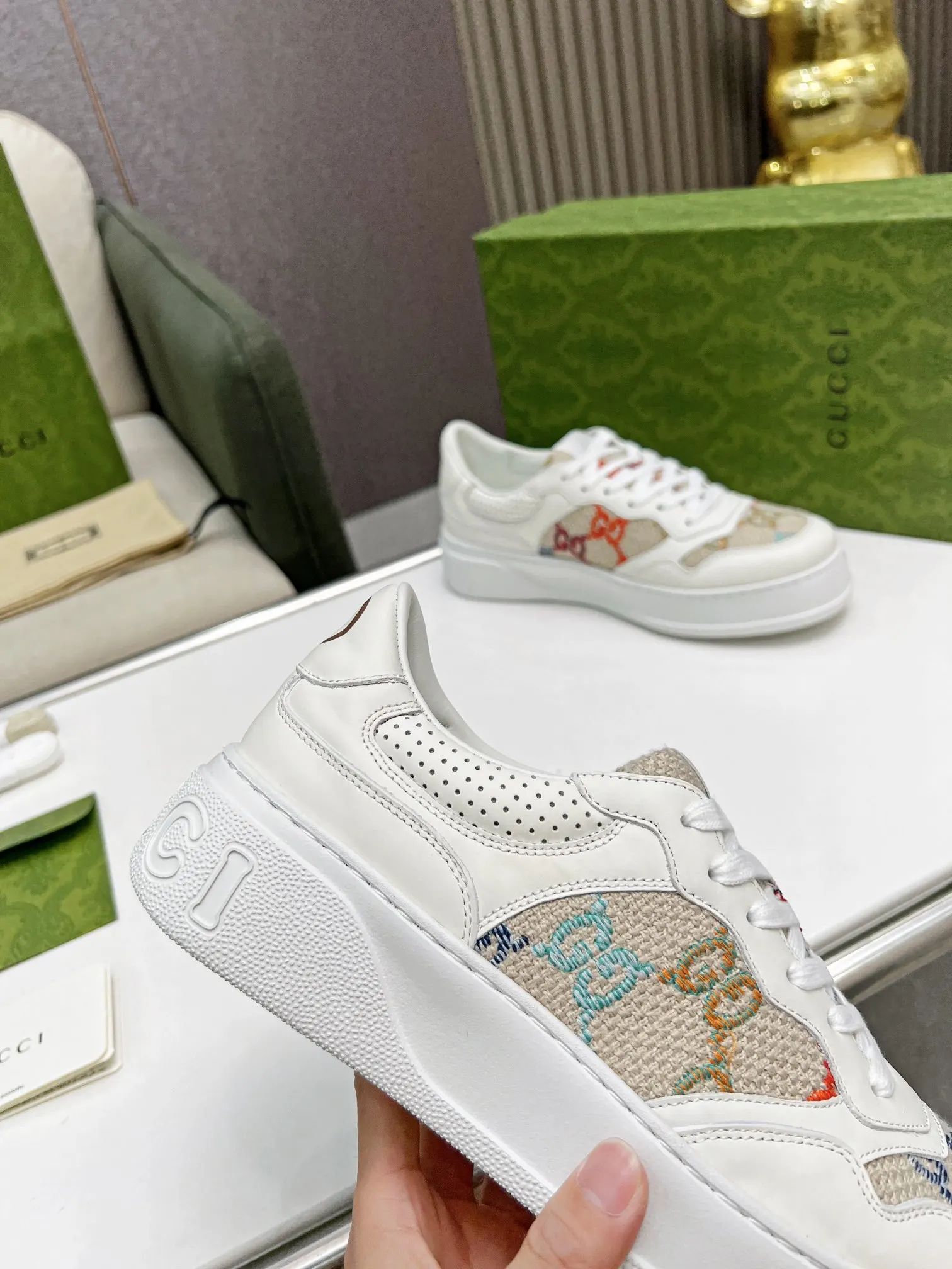 Gucci Logo休闲运动鞋