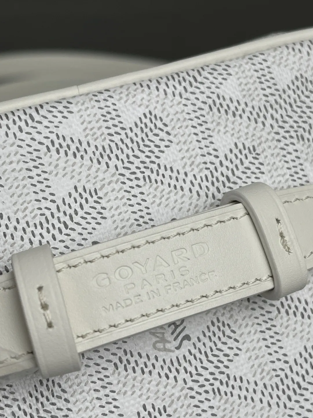 Goyard 白色 小牛皮 化妝包 便携收納款