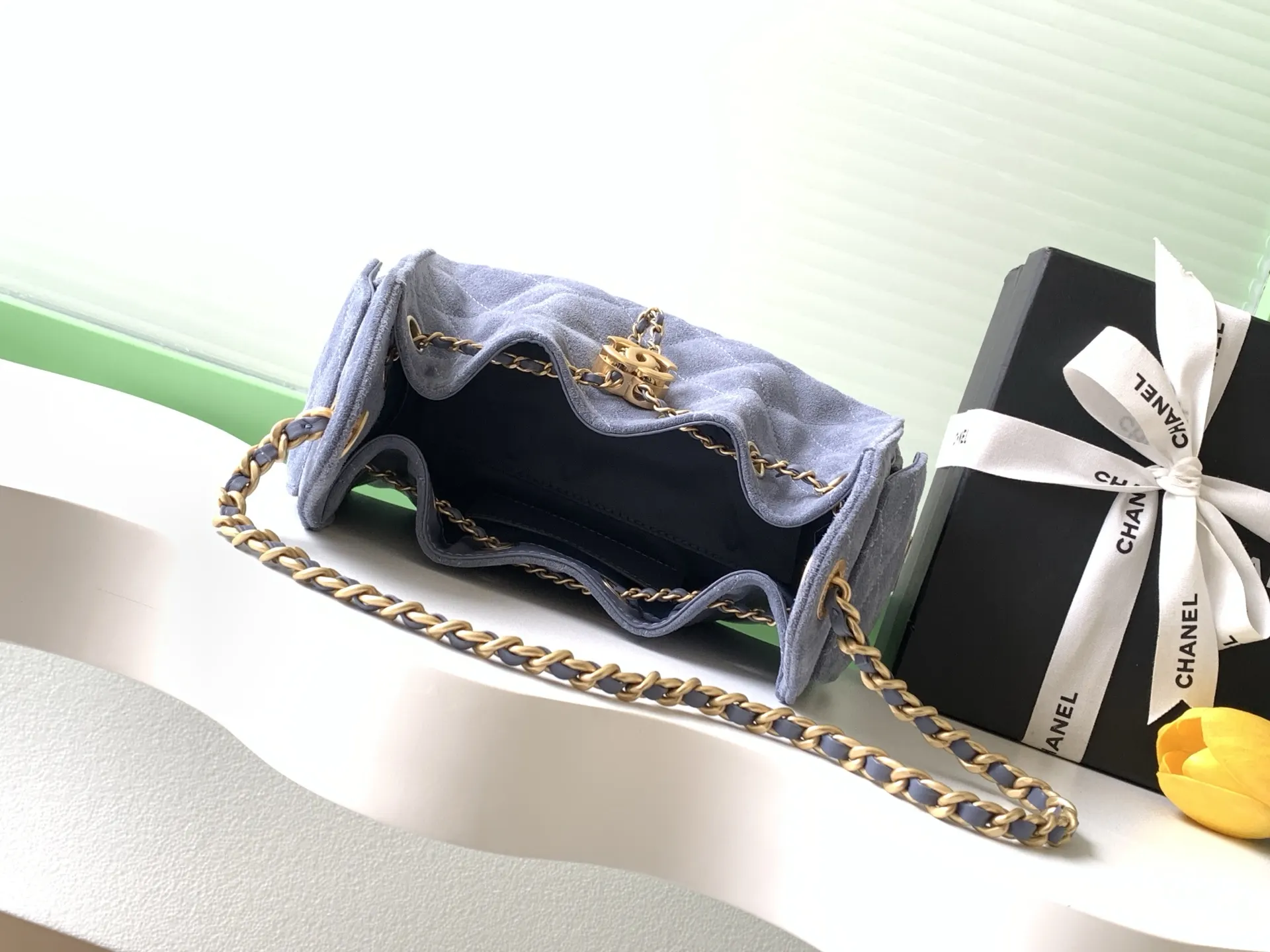 Chanel Chain Bag Vintage Image 9 Chanel Chain Bag Vintage Image 9
