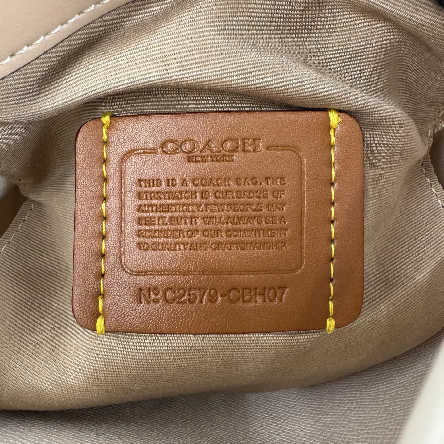 Hobo Shoulder Bag Vintage