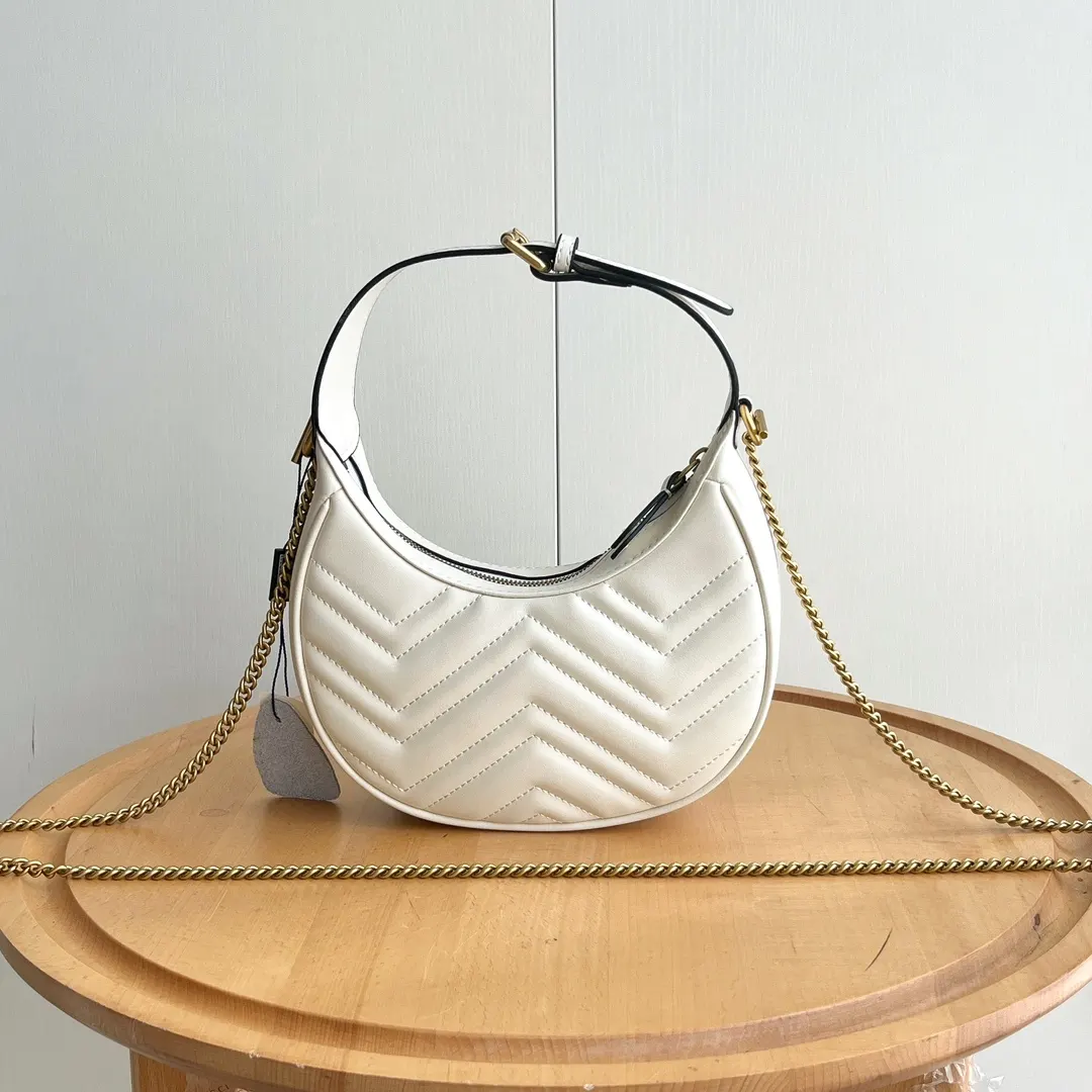 Gucci Marmont 绗缝皮革钱包 日常收纳款
