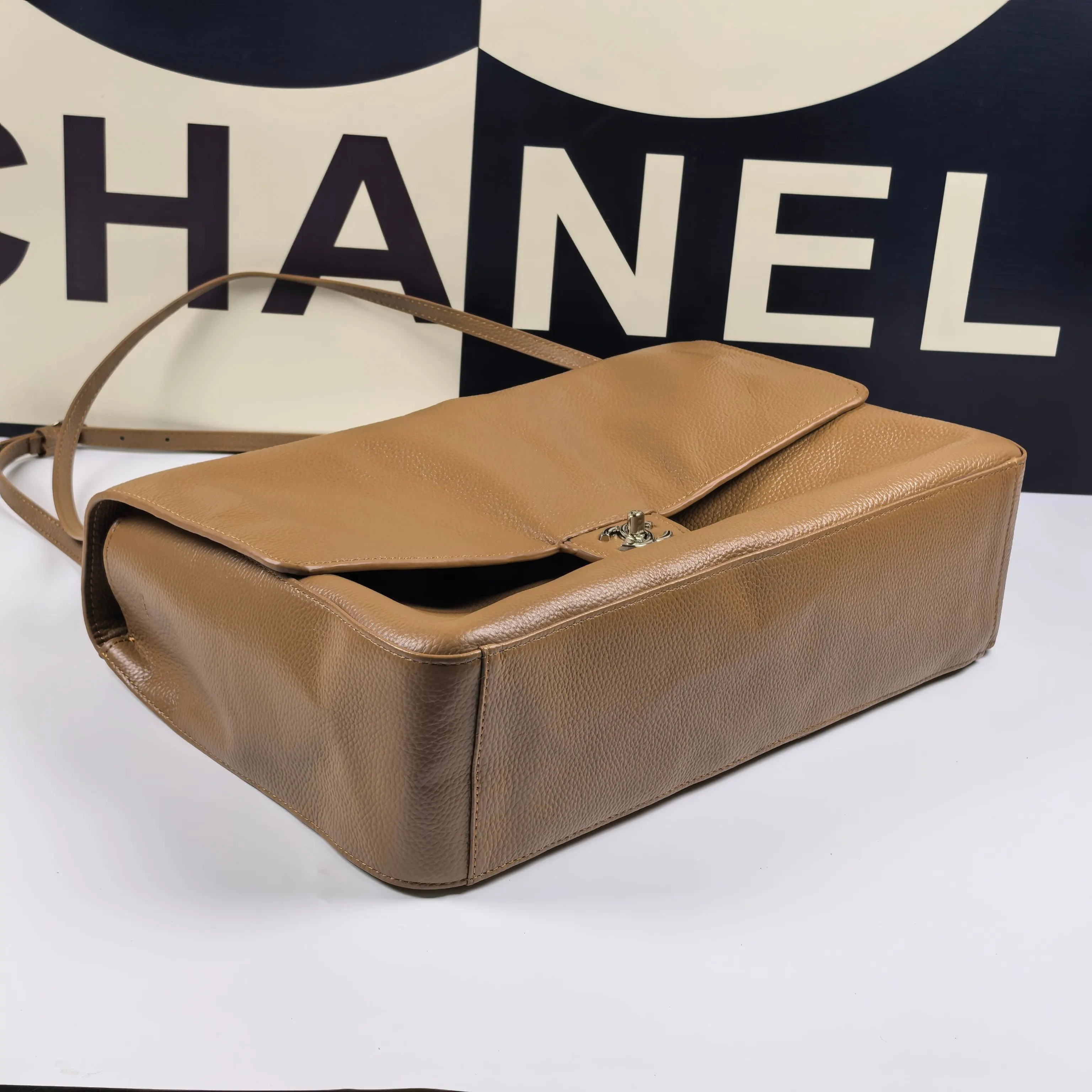 Chanel Classic Flap 牛皮 链条包