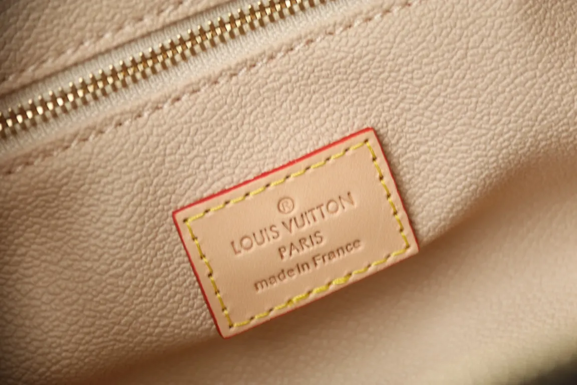 Louis Vuitton Monogram Cosmetic Pouch Leather