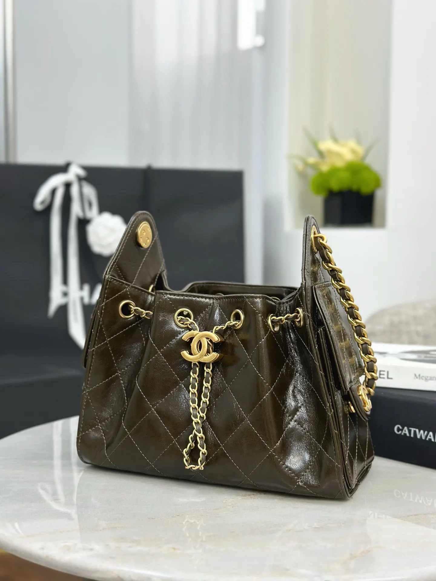 Chanel 油蠟羊皮22 Bag鏈條包 單肩斜挎