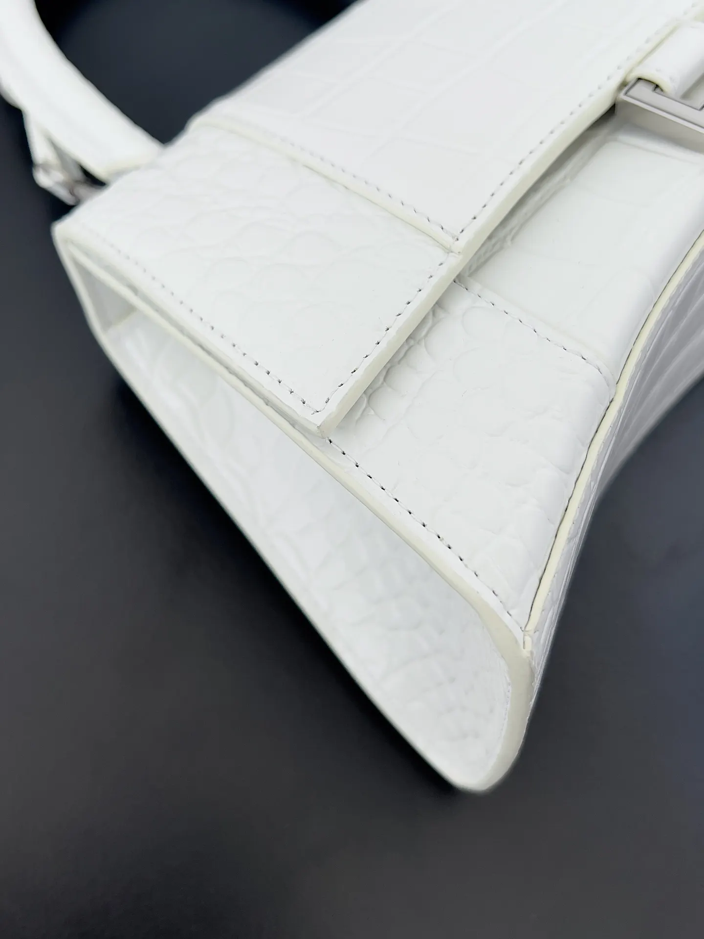 Balenciaga Hourglass 银扣 鳄鱼纹 手提包 经典手提