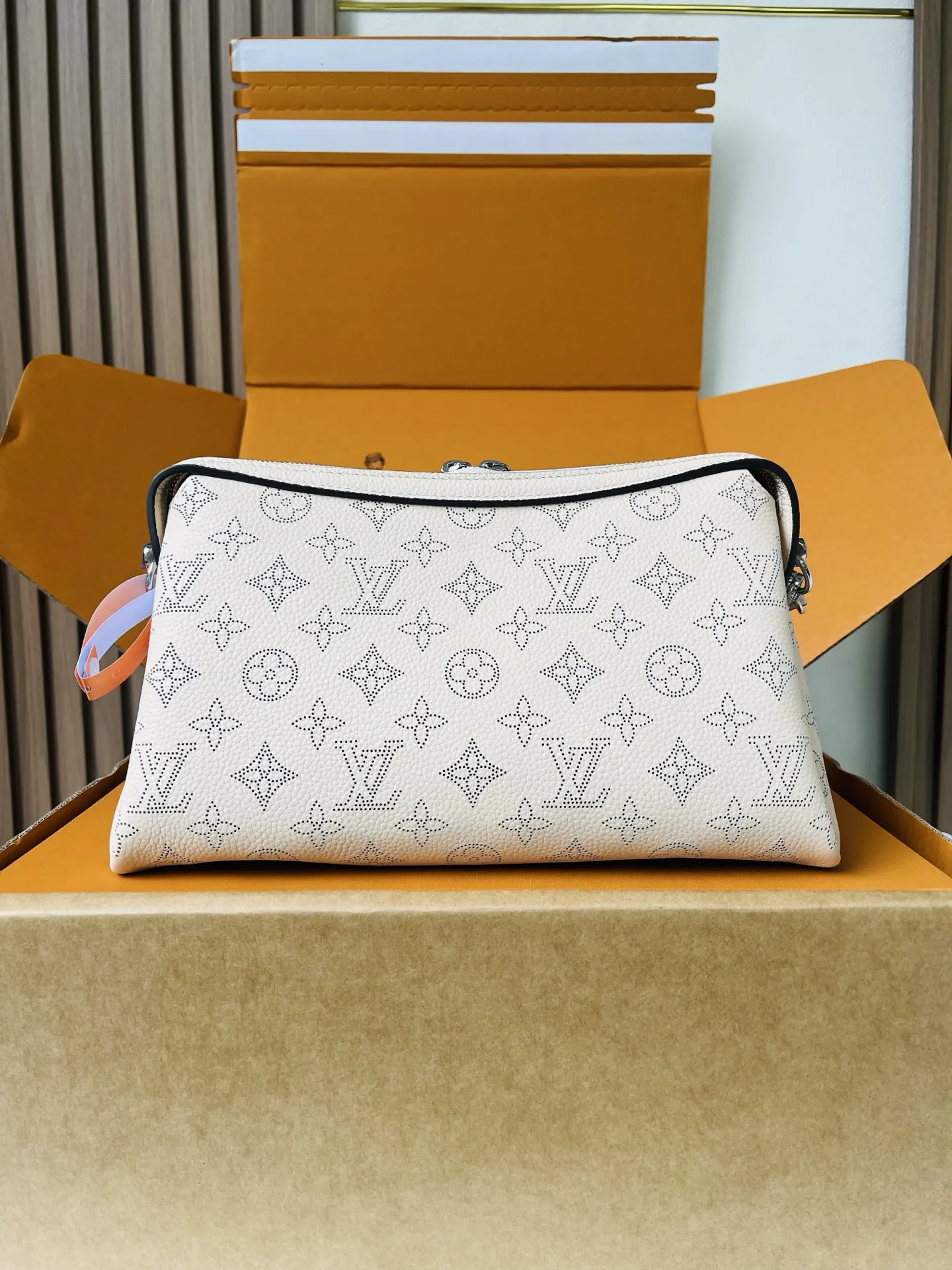 Chain Bag Leather