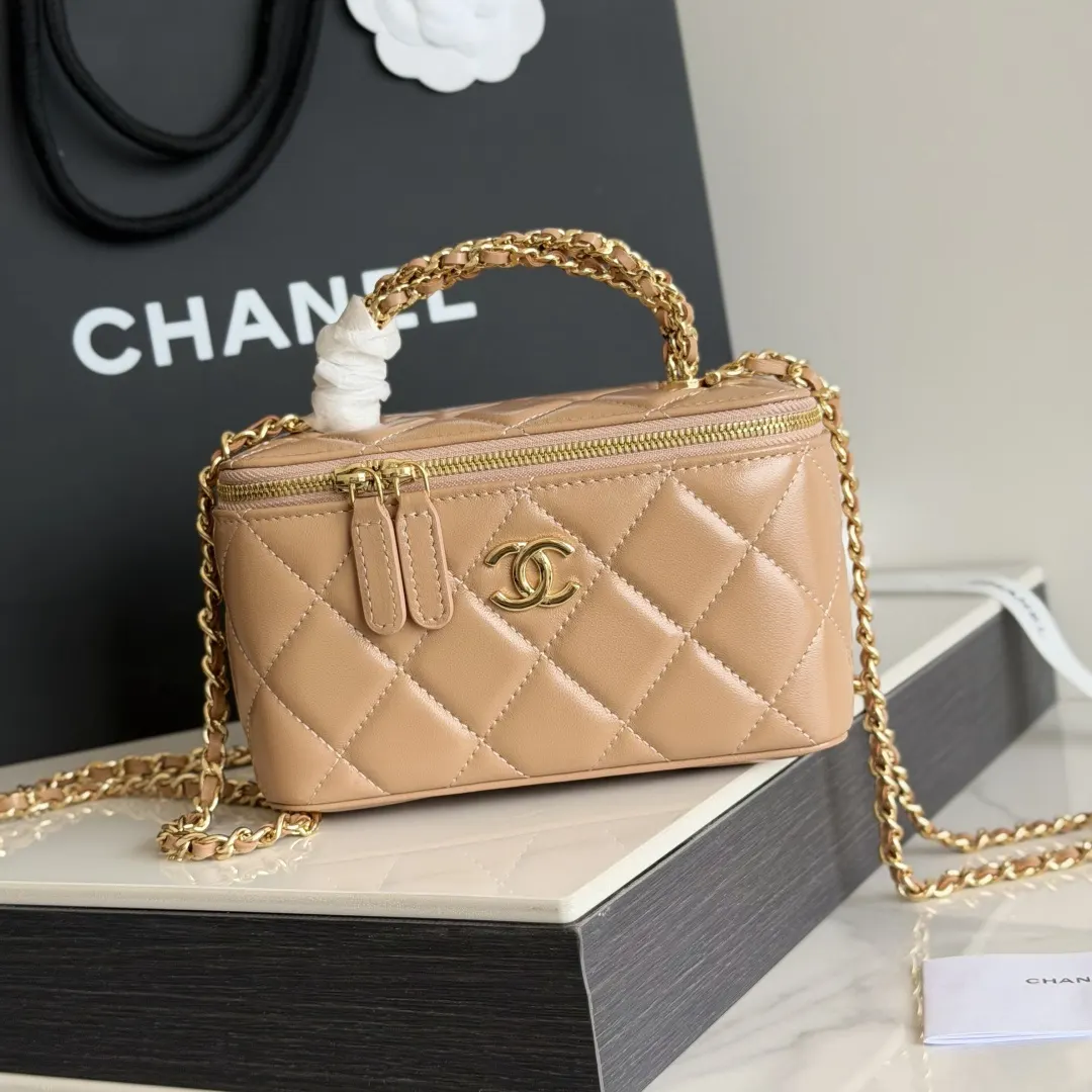 CHANEL 羊皮 上架 小羊皮 制作 质量 經典之作 华丽与 手提包 通勤手提款