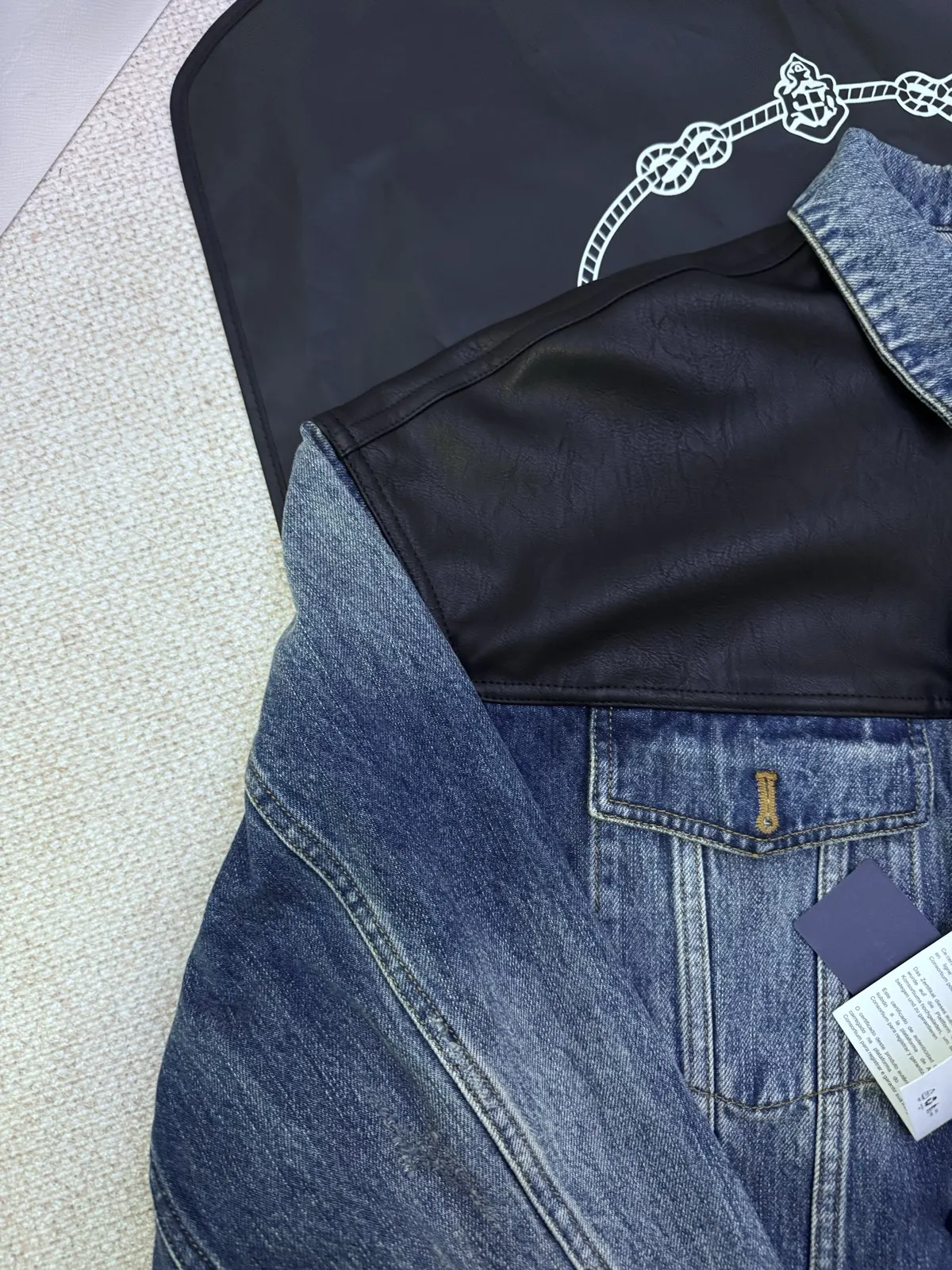 PRADA 皮革 牛仔 三角标 夹克外套 通勤休闲款