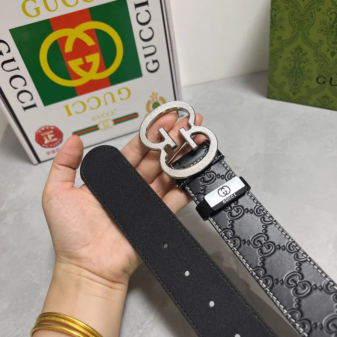 Gucci Double G 双G扣牛皮腰带